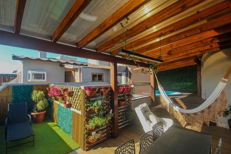 Apartamento à venda com 98m², 2 quartos e sem vaga Apartamento à venda com 98m², 2 quartos e sem vagaCobertura - Terraço