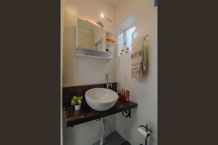 Apartamento à venda com 98m², 2 quartos e sem vaga Apartamento à venda com 98m², 2 quartos e sem vagaBanheiro