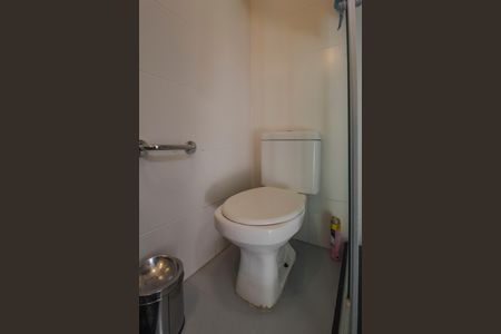 Apartamento à venda com 98m², 2 quartos e sem vaga Apartamento à venda com 98m², 2 quartos e sem vagaBanheiro