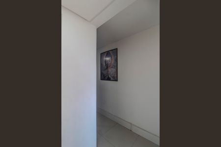 Apartamento à venda com 98m², 2 quartos e sem vaga Apartamento à venda com 98m², 2 quartos e sem vagaCorredor