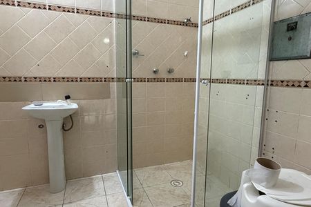 Casa para alugar com 270m², 5 quartos e 5 vagasBanheiro da Suíte 1