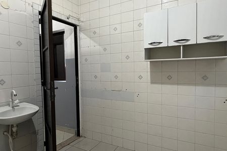 Casa para alugar com 270m², 5 quartos e 5 vagasBanheiro Social 2