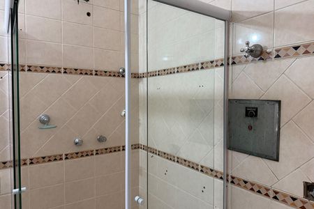 Casa para alugar com 270m², 5 quartos e 5 vagasBanheiro da Suíte 1