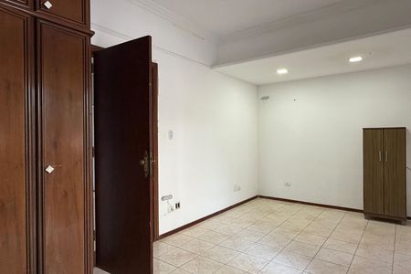 Casa para alugar com 270m², 5 quartos e 5 vagasSuíte 1