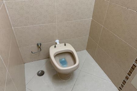 Casa para alugar com 270m², 5 quartos e 5 vagasLavabo
