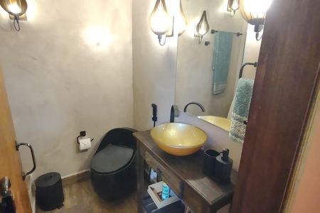 Casa de condomínio para alugar com 15m², 1 quarto e sem vaga Casa de condomínio para alugar com 15m², 1 quarto e sem vagaBanheiro