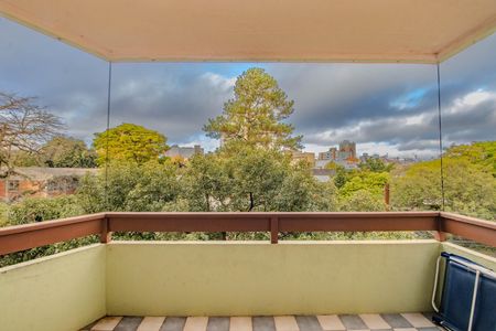 Apartamento à venda com 75m², 2 quartos e 1 vagaQuarto 1 - Varanda
