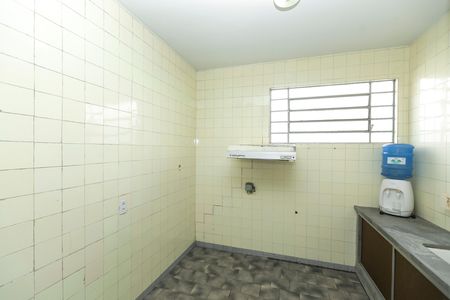 Casa à venda com 323m², 3 quartos e 4 vagas Casa à venda com 323m², 3 quartos e 4 vagasCOZINHA