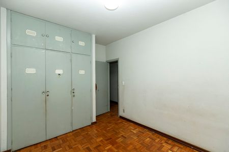 Casa à venda com 323m², 3 quartos e 4 vagas Casa à venda com 323m², 3 quartos e 4 vagasQUARTO 1