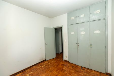 Casa à venda com 323m², 3 quartos e 4 vagas Casa à venda com 323m², 3 quartos e 4 vagasQUARTO 2