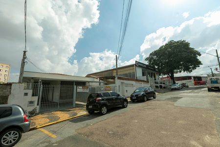 Casa à venda com 323m², 3 quartos e 4 vagas Casa à venda com 323m², 3 quartos e 4 vagasFACHADA DO IMÓVEL