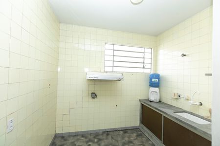 Casa à venda com 323m², 3 quartos e 4 vagas Casa à venda com 323m², 3 quartos e 4 vagasCOZINHA