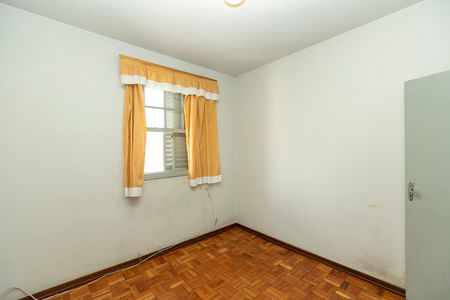 Casa à venda com 323m², 3 quartos e 4 vagas Casa à venda com 323m², 3 quartos e 4 vagasQUARTO 2