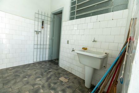 Casa à venda com 323m², 3 quartos e 4 vagas Casa à venda com 323m², 3 quartos e 4 vagasÁREA DE SERVIÇO