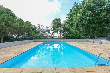 Apartamento à venda com 55m², 2 quartos e 1 vaga Apartamento à venda com 55m², 2 quartos e 1 vagaÁrea comum - Piscina