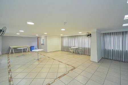 Apartamento à venda com 55m², 2 quartos e 1 vaga Apartamento à venda com 55m², 2 quartos e 1 vagaÁrea comum - Salão de festas