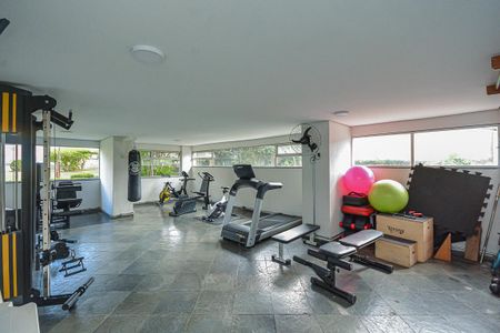 Apartamento à venda com 55m², 2 quartos e 1 vaga Apartamento à venda com 55m², 2 quartos e 1 vagaÁrea comum - Academia