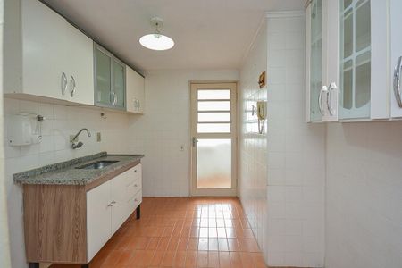 Apartamento à venda com 55m², 2 quartos e 1 vaga Apartamento à venda com 55m², 2 quartos e 1 vagaCozinha