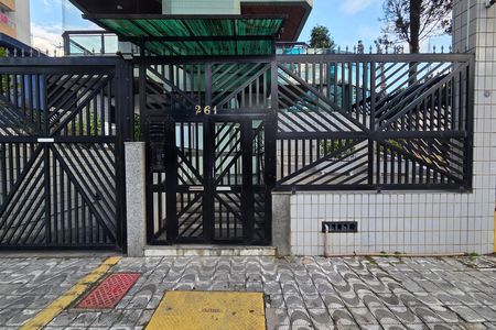 Apartamento para alugar com 75m², 2 quartos e 1 vaga Apartamento para alugar com 75m², 2 quartos e 1 vagaFachada