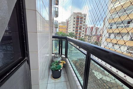 Apartamento para alugar com 75m², 2 quartos e 1 vaga Apartamento para alugar com 75m², 2 quartos e 1 vagaVaranda