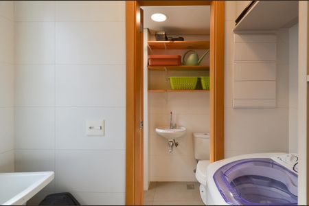 Apartamento para alugar com 68m², 2 quartos e 2 vagasÁrea de Serviço