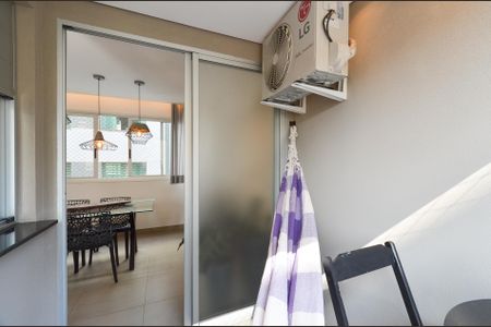 Apartamento para alugar com 68m², 2 quartos e 2 vagasVaranda