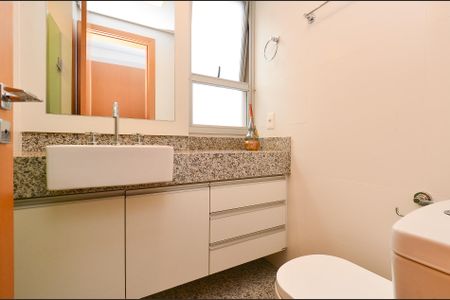 Apartamento para alugar com 68m², 2 quartos e 2 vagasBanheiro Social