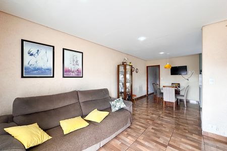 Casa à venda com 149m², 2 quartos e 2 vagas Casa à venda com 149m², 2 quartos e 2 vagasSala