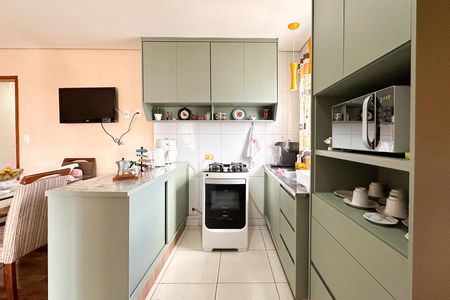Casa à venda com 149m², 2 quartos e 2 vagas Casa à venda com 149m², 2 quartos e 2 vagasCozinha