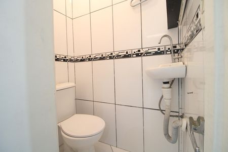Lavabo de casa para alugar com 2 quartos, 100m² em Vila Arriete, São Paulo
