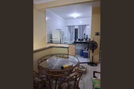 Casa de condomínio para alugar com 52m², 2 quartos e 1 vaga Casa de condomínio para alugar com 52m², 2 quartos e 1 vagaSala