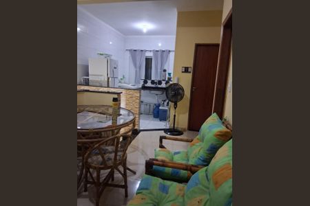 Sala de casa de condomínio para alugar com 2 quartos, 52m² em Aviação, Praia Grande