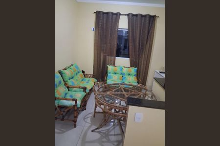 Sala de casa de condomínio para alugar com 2 quartos, 52m² em Aviação, Praia Grande