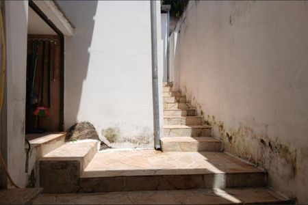 Casa à venda com 253m², 4 quartos e 5 vagas Casa à venda com 253m², 4 quartos e 5 vagasFoto 02