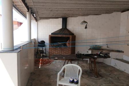 Casa à venda com 253m², 4 quartos e 5 vagas Casa à venda com 253m², 4 quartos e 5 vagasFoto 05