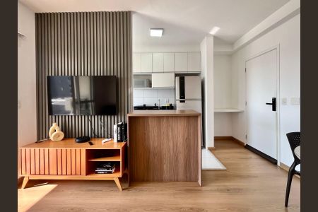 Sala de apartamento para alugar com 1 quarto, 42m² em Bosque, Campinas