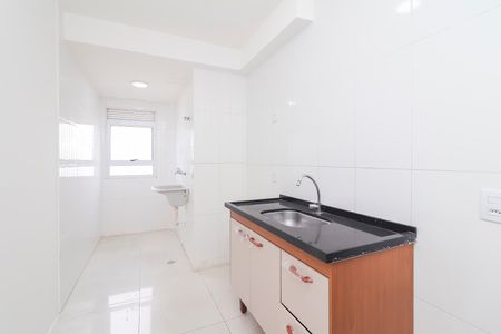 Cozinha de apartamento para alugar com 2 quartos, 48m² em Parque Savoi City, São Paulo