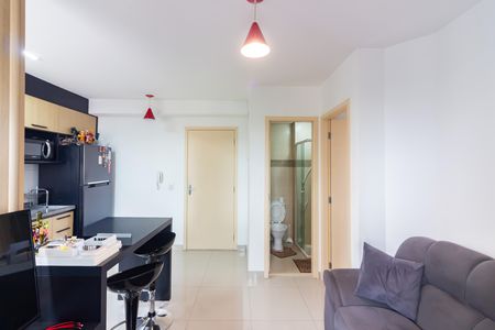 Sala  de apartamento para alugar com 1 quarto, 35m² em Km 18, Osasco