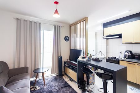 Sala  de apartamento para alugar com 1 quarto, 35m² em Km 18, Osasco