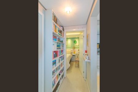 Apartamento à venda com 47m², 2 quartos e 1 vaga Apartamento à venda com 47m², 2 quartos e 1 vagaCorredor