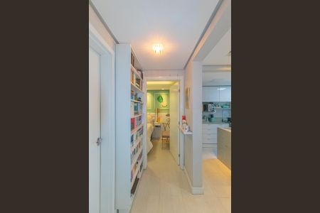 Apartamento à venda com 47m², 2 quartos e 1 vaga Apartamento à venda com 47m², 2 quartos e 1 vagaCorredor