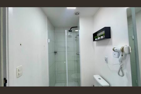 Banheiro de apartamento para alugar com 1 quarto, 41m² em Bosque, Campinas