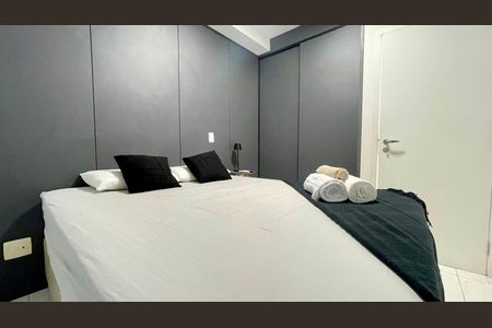 Quarto de apartamento para alugar com 1 quarto, 41m² em Bosque, Campinas