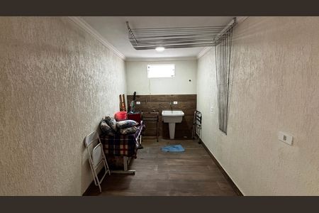 Casa à venda com 198m², 4 quartos e 2 vagas Casa à venda com 198m², 4 quartos e 2 vagasÁrea de Serviço