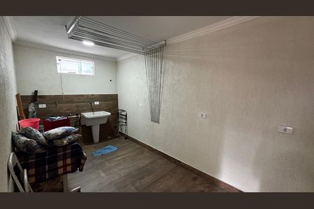 Casa à venda com 198m², 4 quartos e 2 vagas Casa à venda com 198m², 4 quartos e 2 vagasÁrea de Serviço