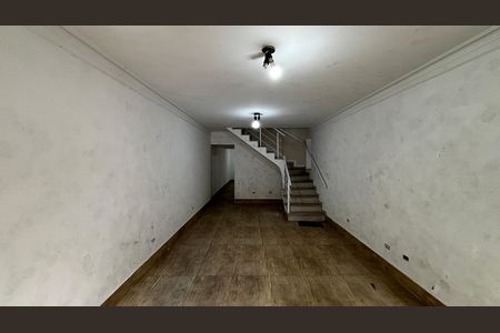 Casa à venda com 198m², 4 quartos e 2 vagas Casa à venda com 198m², 4 quartos e 2 vagasSala