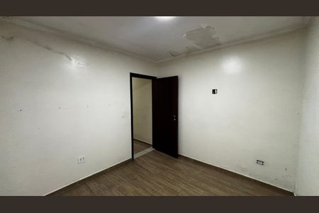 Casa à venda com 198m², 4 quartos e 2 vagas Casa à venda com 198m², 4 quartos e 2 vagasQuarto 3