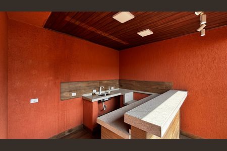 Casa à venda com 198m², 4 quartos e 2 vagas Casa à venda com 198m², 4 quartos e 2 vagasSotão Churrasqueira