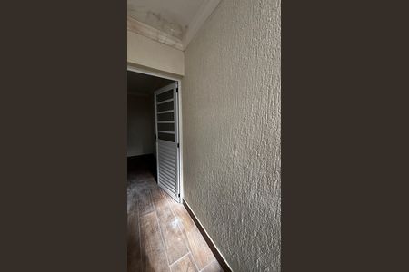 Casa à venda com 198m², 4 quartos e 2 vagas Casa à venda com 198m², 4 quartos e 2 vagasQuarto 3 Varanda