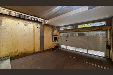 Casa à venda com 198m², 4 quartos e 2 vagas Casa à venda com 198m², 4 quartos e 2 vagasGaragem